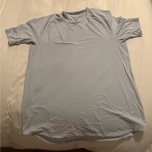 Men’s Lululemon License to Train Short Sleeve Shirt